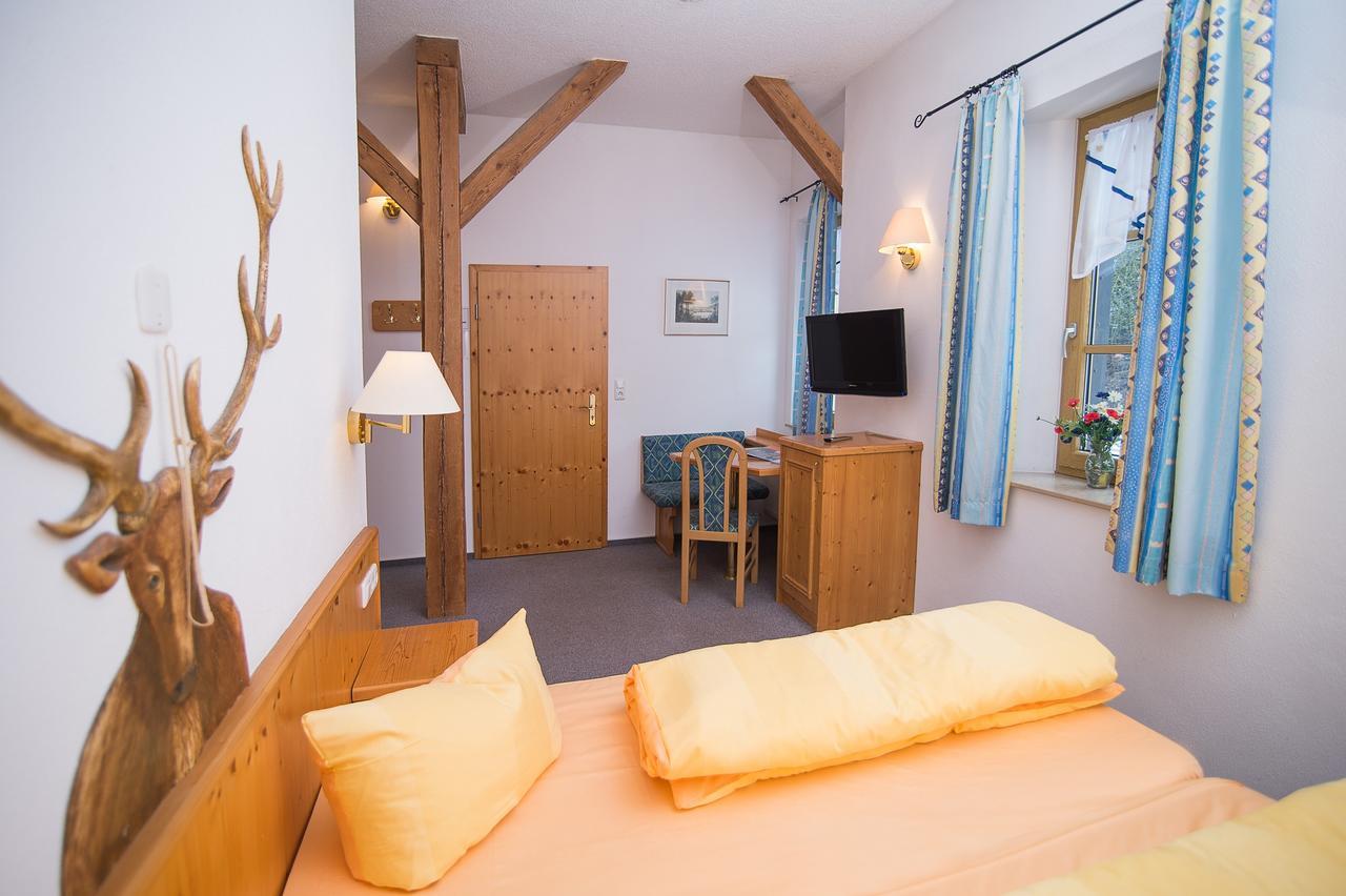 Hotel Gutshof Colmberg Extérieur photo